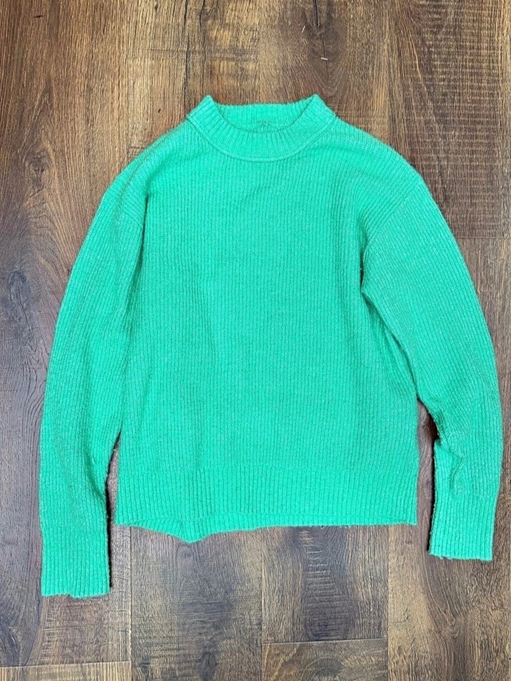American Eagle Green Crewneck Sweater Size XS Like New